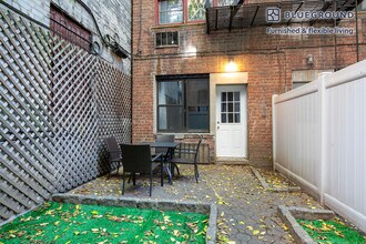 145 E 26th St in New York, NY - Building Photo - Building Photo