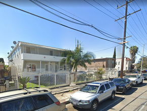 714 E 108th St in Los Angeles, CA - Foto de edificio - Building Photo