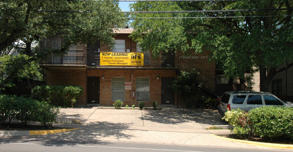 TSQ Apartments in Austin, TX - Building Photo - Building Photo