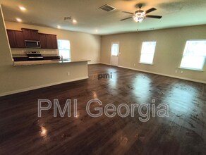 709 Plow Pt in Locust Grove, GA - Building Photo - Building Photo