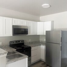 716 Tall Oaks Dr, Unit APT 214 in St. Clair, MO - Building Photo - Building Photo