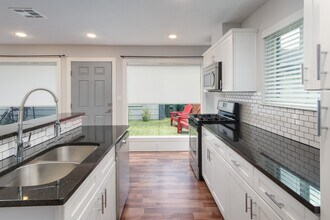 2019 Huldy St in Houston, TX - Building Photo - Building Photo