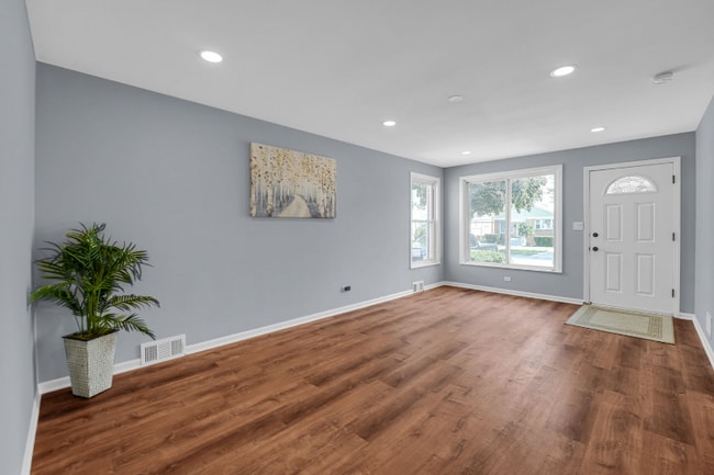 3522 George St in Franklin Park, IL - Foto de edificio - Building Photo