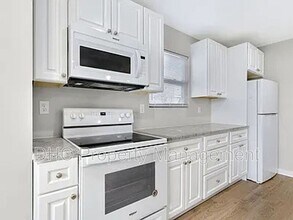 1484 Norman Berry Dr in East Point, GA - Building Photo - Building Photo