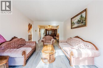 8 Dingwall Ct in Brampton, ON - Building Photo - Building Photo