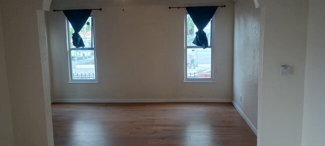 5859 2nd Ave in Los Angeles, CA - Building Photo - Building Photo