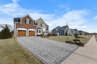 154 Scarborough Rd in Montgomery, NJ - Building Photo - Building Photo
