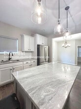 2031 Darby View Ln in Charlotte, NC - Foto de edificio - Building Photo