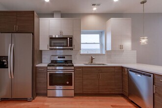4851 N Central Ave in Chicago, IL - Building Photo - Building Photo