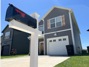 110 Sierra Cir in Waynesville, MO - Building Photo - Building Photo