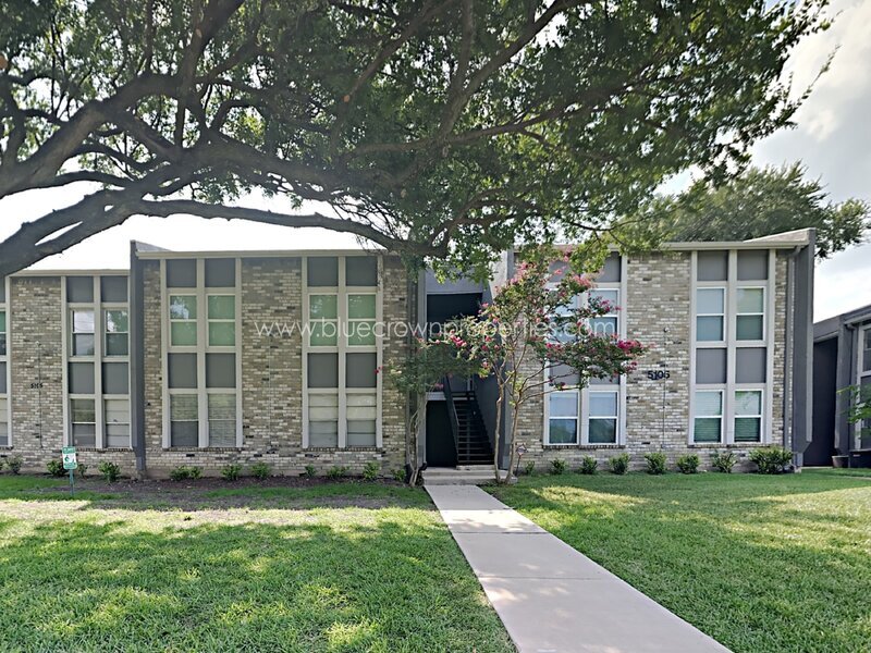 5105 Skillman St in Dallas, TX - Building Photo