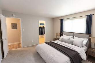 The Gardens of Fair Oaks in Fair Oaks, CA - Foto de edificio - Interior Photo