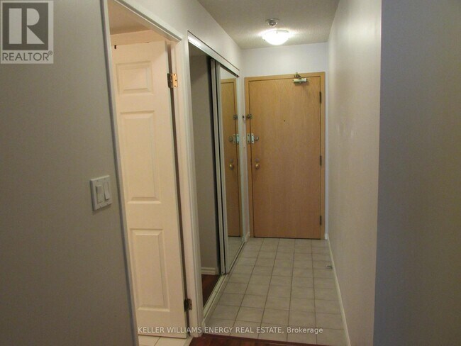 property at 24-324 Wellesley St W