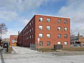 3286 Weston Rd in Toronto, ON - Building Photo - Building Photo