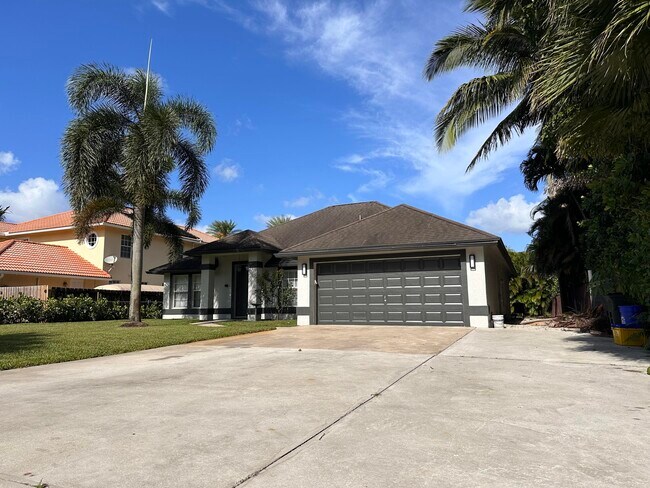5416 2nd Rd in Greenacres, FL - Building Photo - Building Photo
