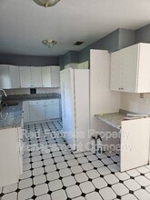 1661 Manor Ave in Ft. Myers, FL - Building Photo - Building Photo