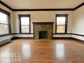 2414 N Sawyer Ave, Unit 2428-2E in Chicago, IL - Building Photo - Building Photo