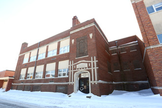 Old School Village Apartments in Charlotte, MI - Building Photo - Building Photo