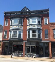 413 E 2nd St in Muscatine, IA - Building Photo