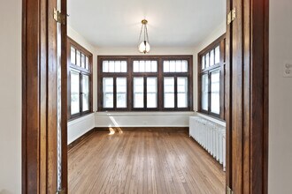 616 Circle Ave in Forest Park, IL - Building Photo - Building Photo