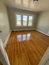 26-28 Finlay Pl, Unit 3 in Newark, NJ - Building Photo - Building Photo