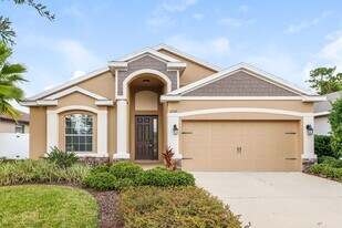 12307 Cricklewood Dr in Spring Hill, FL - Building Photo