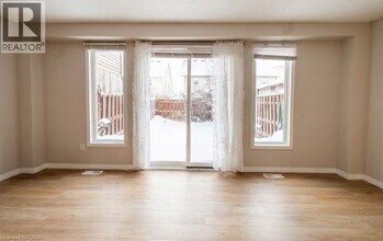 97 Max Becker Dr in Kitchener, ON - Building Photo - Building Photo