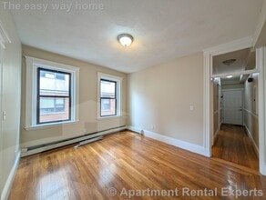77 Hancock St in Cambridge, MA - Building Photo - Building Photo