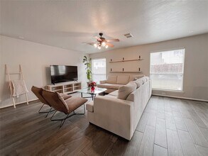 10838 Waterfern Ct in Houston, TX - Building Photo - Building Photo