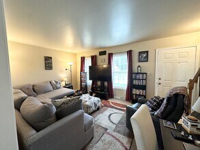 70 Freys Rd in Elizabethtown, PA - Building Photo - Building Photo