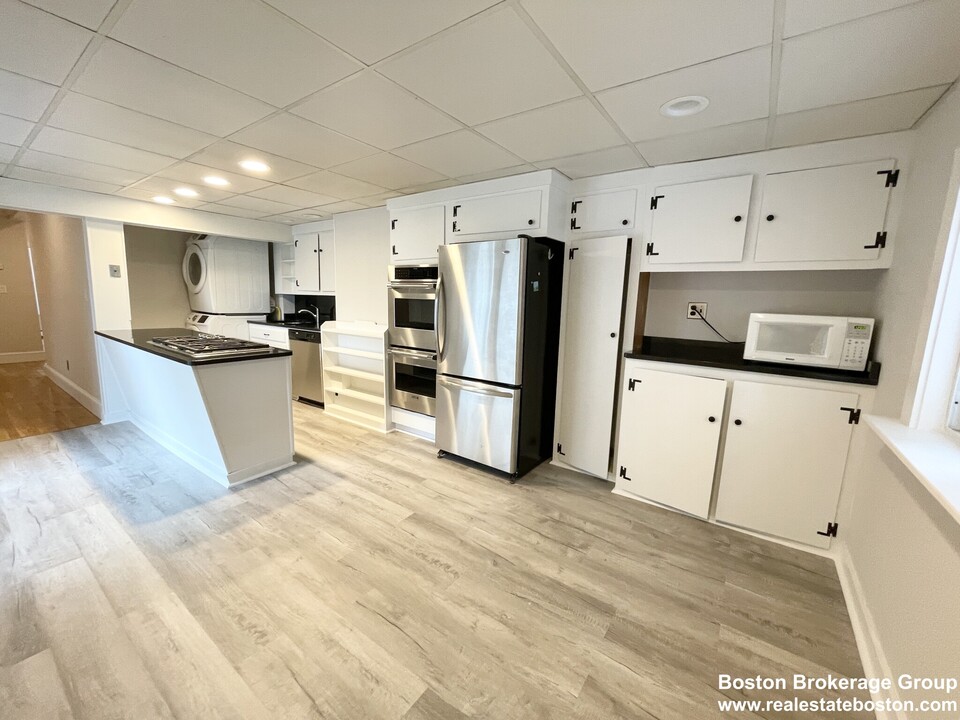 130 P St, Unit 2 in Boston, MA - Foto de edificio