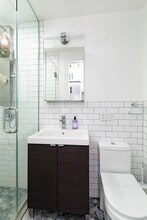 250 Broome St in New York, NY - Building Photo - Building Photo