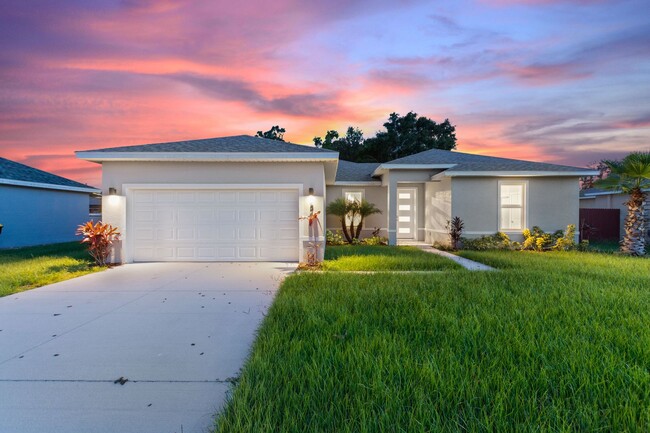 545 Cardinal Dr in Kissimmee, FL - Foto de edificio - Building Photo