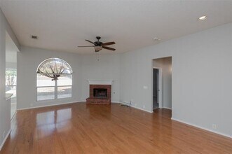 2013 Loon Lake Rd in Denton, TX - Building Photo - Building Photo