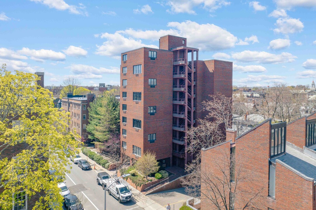 19 Chauncy St in Cambridge, MA - Building Photo