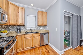 3244 N Kilbourn Ave in Chicago, IL - Building Photo - Building Photo
