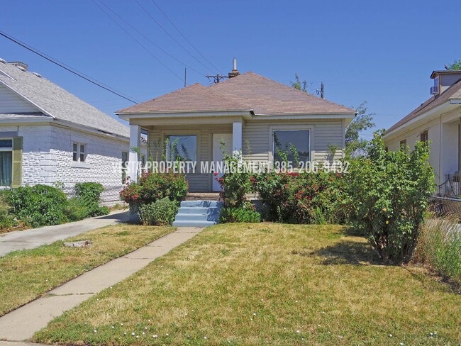 property at 452 29th St