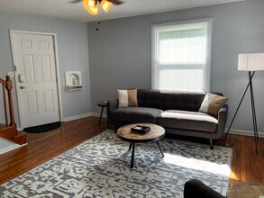 412 N 9th St, Unit 412 Duplex in Mount Vernon, IL - Building Photo - Building Photo