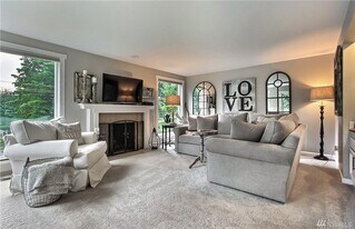 310 39th Ave Ct NW in Gig Harbor, WA - Building Photo