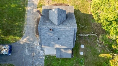 84 E Main St in Hopkinton, MA - Building Photo - Building Photo