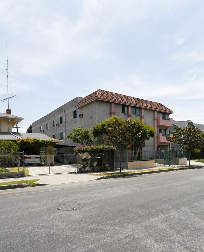 820 S St Andrews Pl in Los Angeles, CA - Foto de edificio - Building Photo