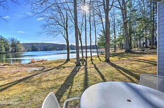 134 Laurel Hill Dr in Greentown, PA - Building Photo - Building Photo