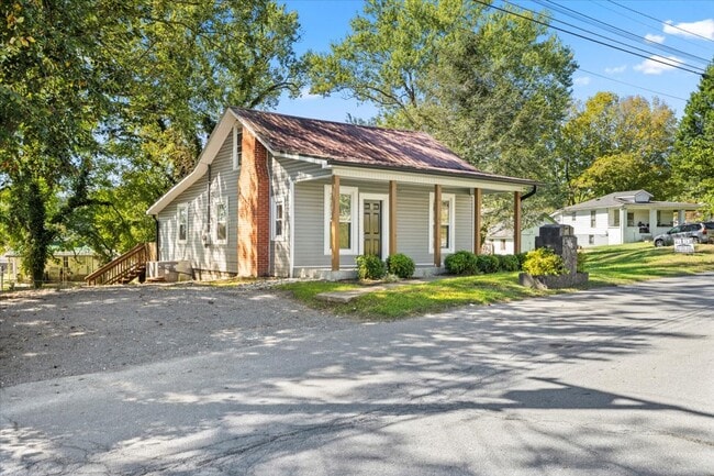 property at 1308 Columbia Rd