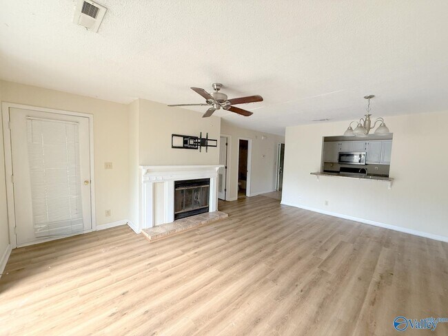 4975 7 Pine Cir in Huntsville, AL - Building Photo - Building Photo