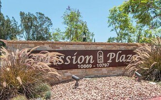 10737 San Diego Mission Rd in San Diego, CA - Building Photo