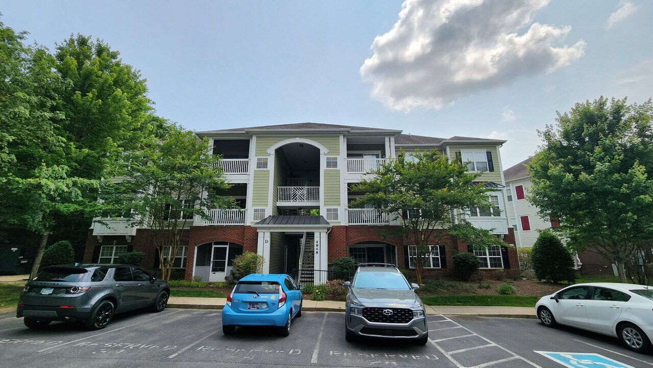 4848 Bevendean Dr in Nashville, TN - Building Photo
