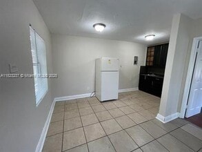 644 NW 15th Terrace in Fort Lauderdale, FL - Building Photo - Building Photo