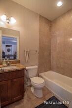 1430 N Maplewood Ave in Chicago, IL - Building Photo - Building Photo