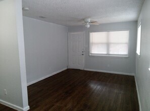 1829 Santiago St in San Antonio, TX - Building Photo - Building Photo