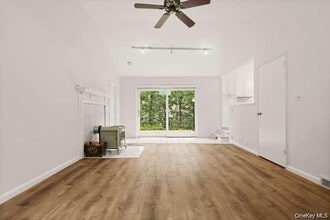 93 Seton Dr in New Rochelle, NY - Building Photo - Building Photo